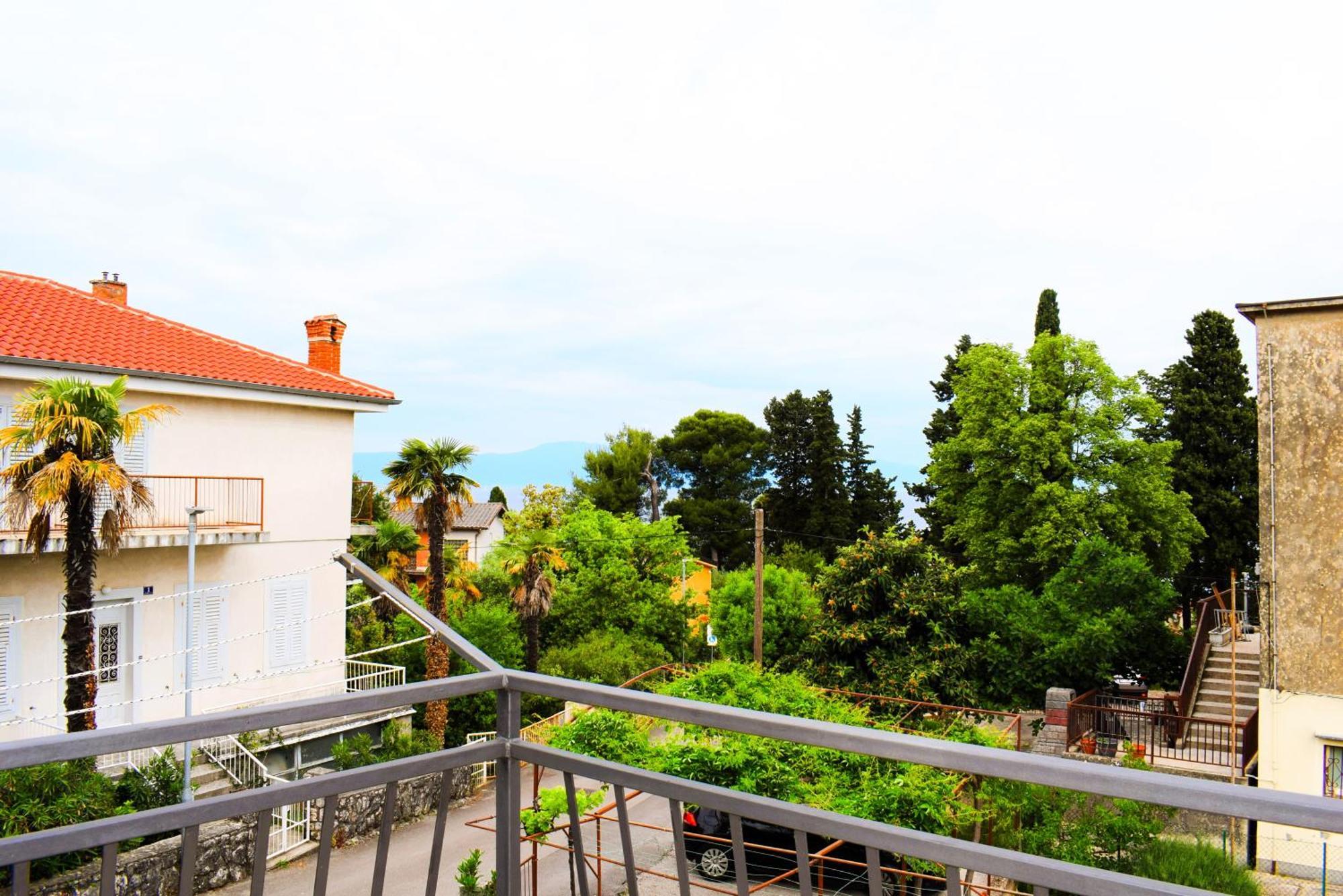 Apartments Maestral Малинска Экстерьер фото