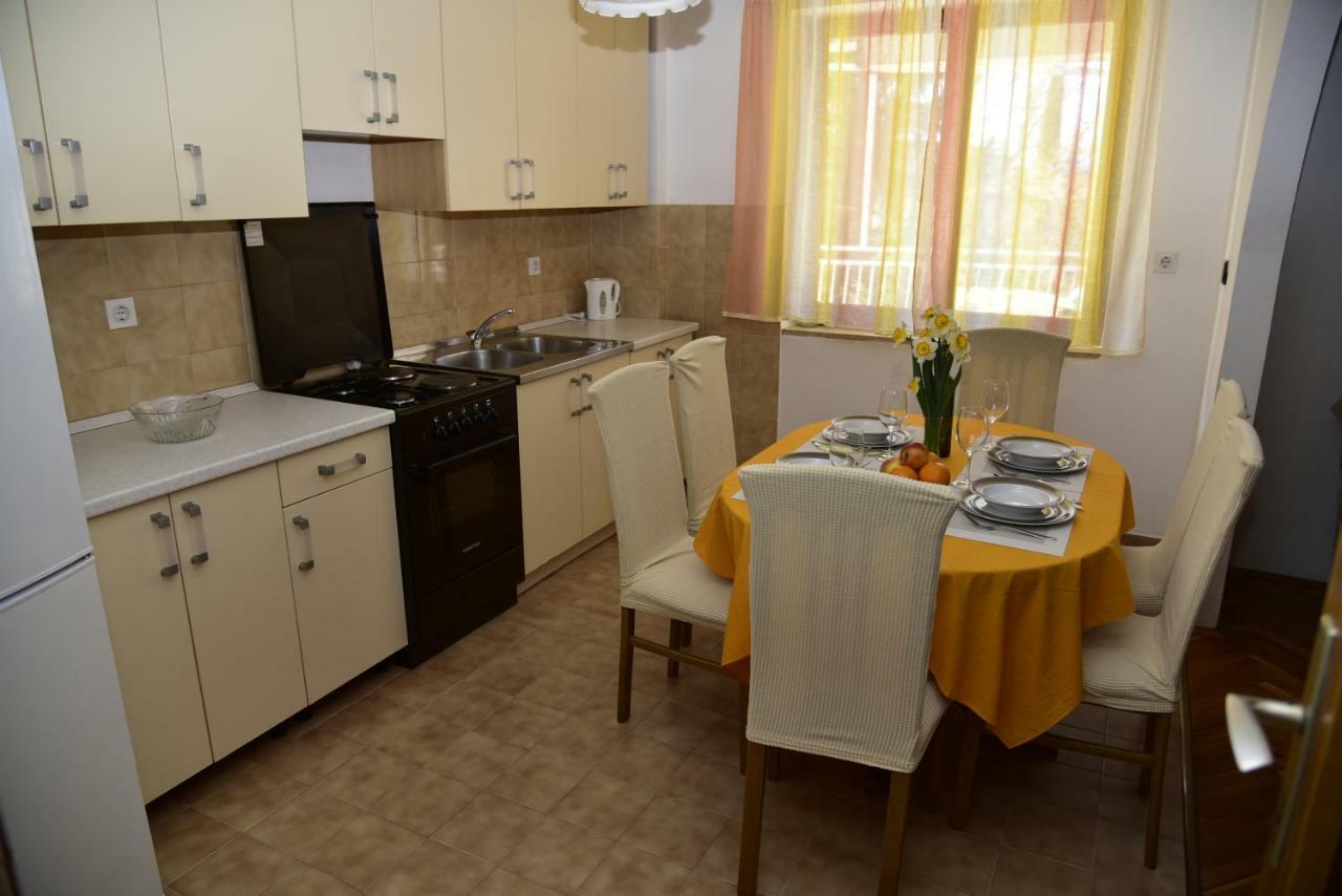 Apartments Maestral Малинска Экстерьер фото